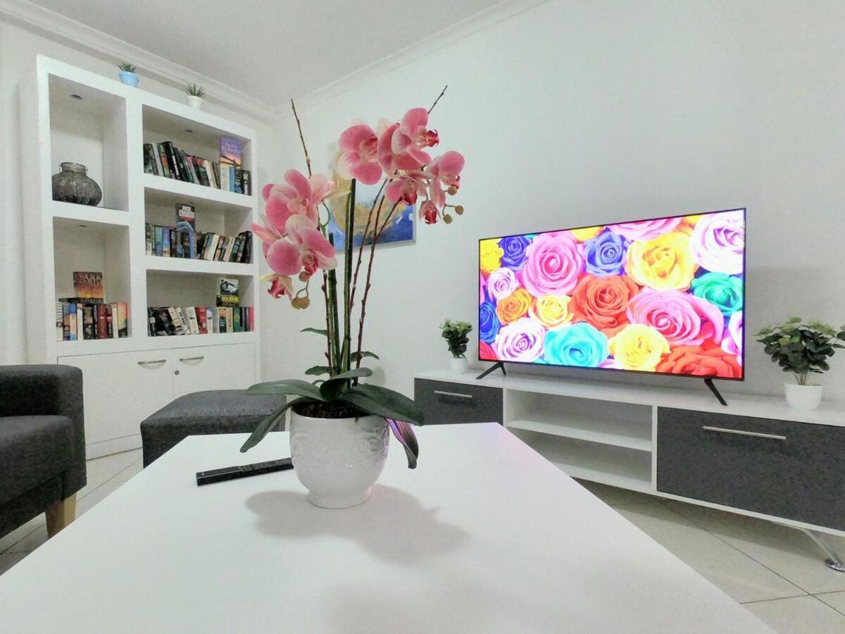 דורבן Stunning 2 Bed - Rooftop Braai Area - Sunset Views מראה חיצוני תמונה
