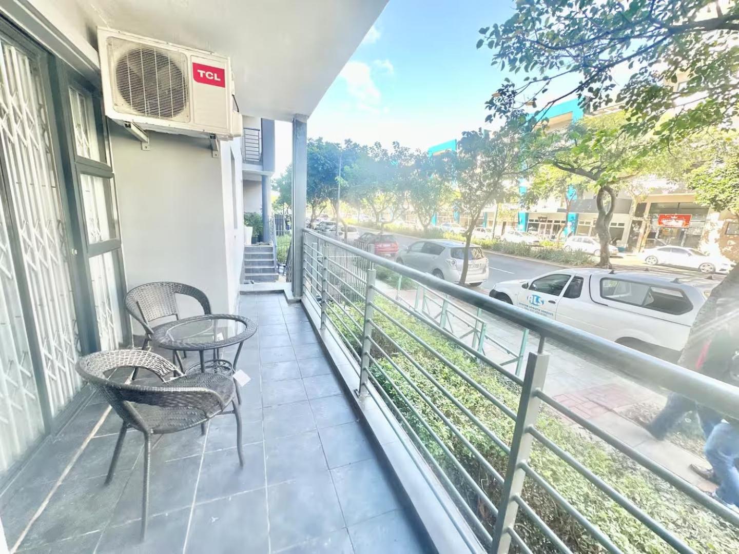דורבן Stunning 2 Bed - Rooftop Braai Area - Sunset Views מראה חיצוני תמונה